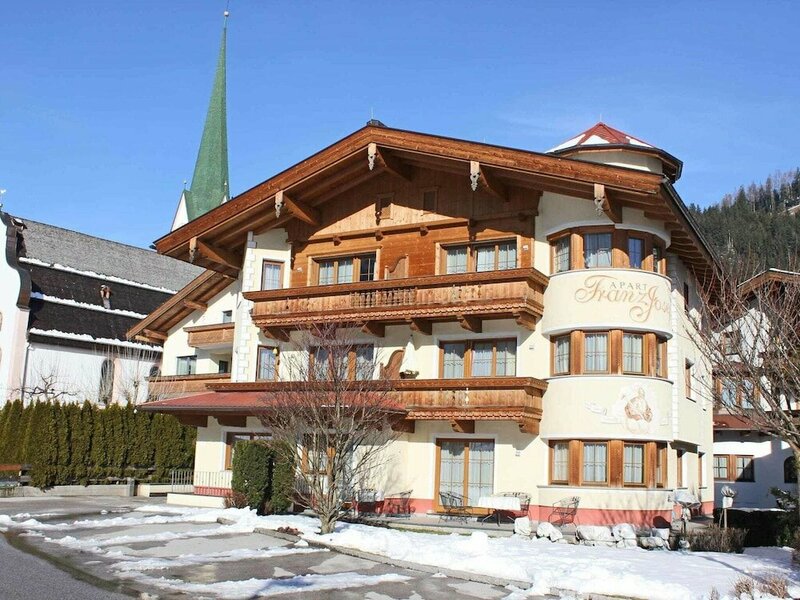 Гостиница Luxurious Apartment in Kaltenbach With Sauna