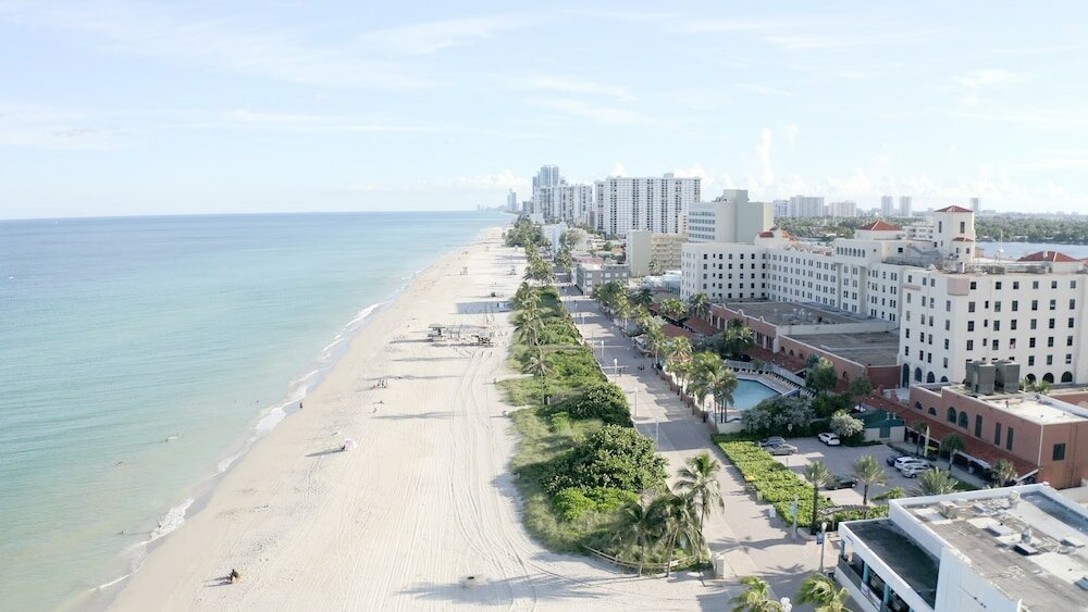 Фото 427 City View Hollywood Beach Resort