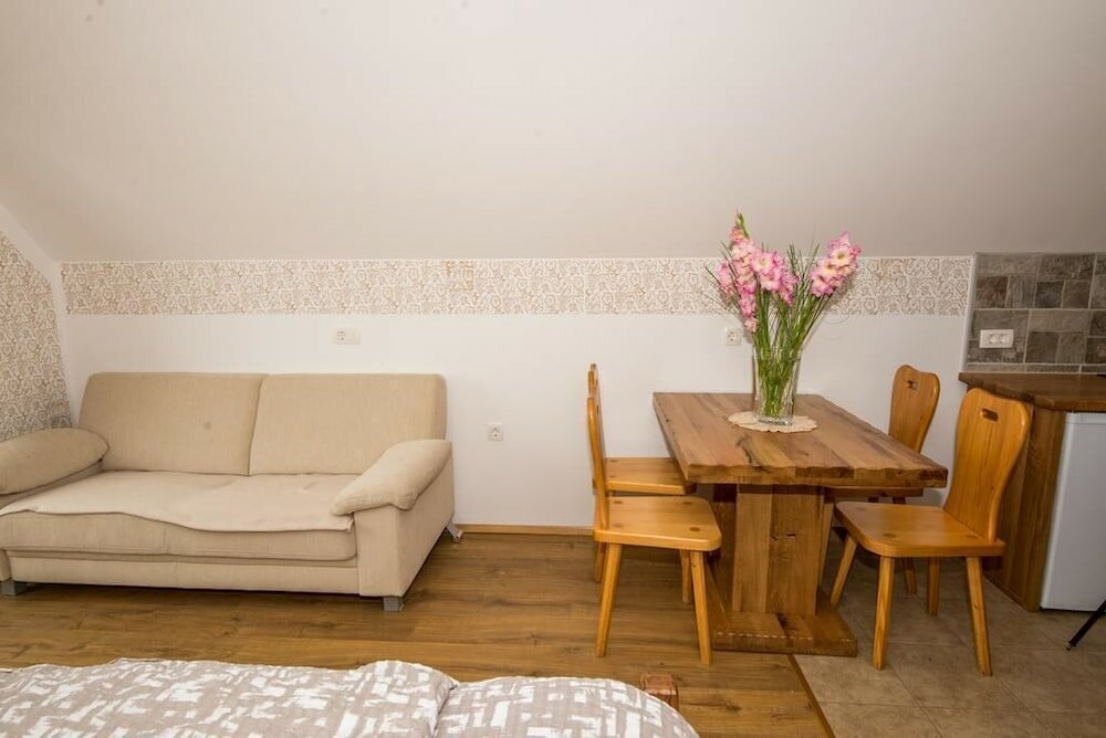 Фото Vineyard cottage Rataj 2