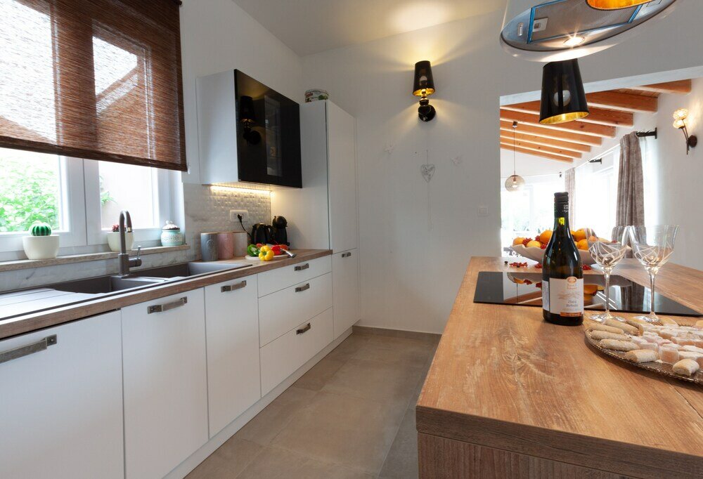 Фото Five bedroom villa Emily with pool