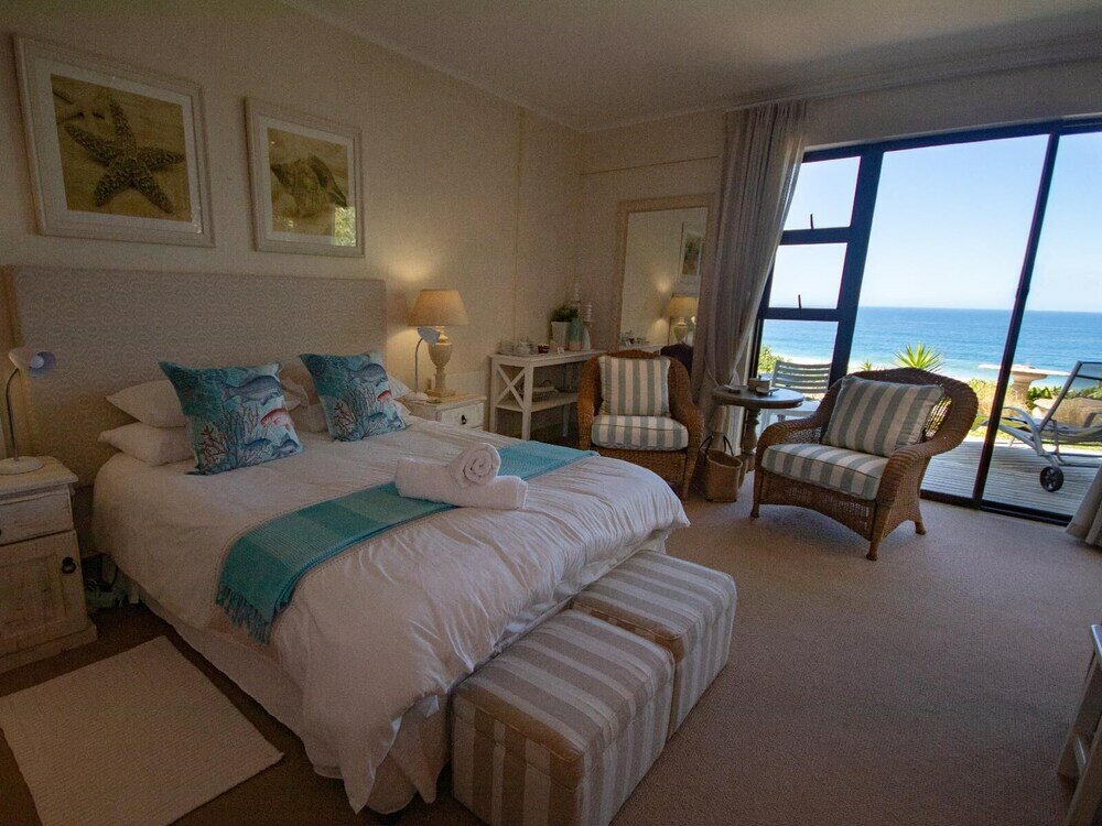 Фото Dolphin Villa