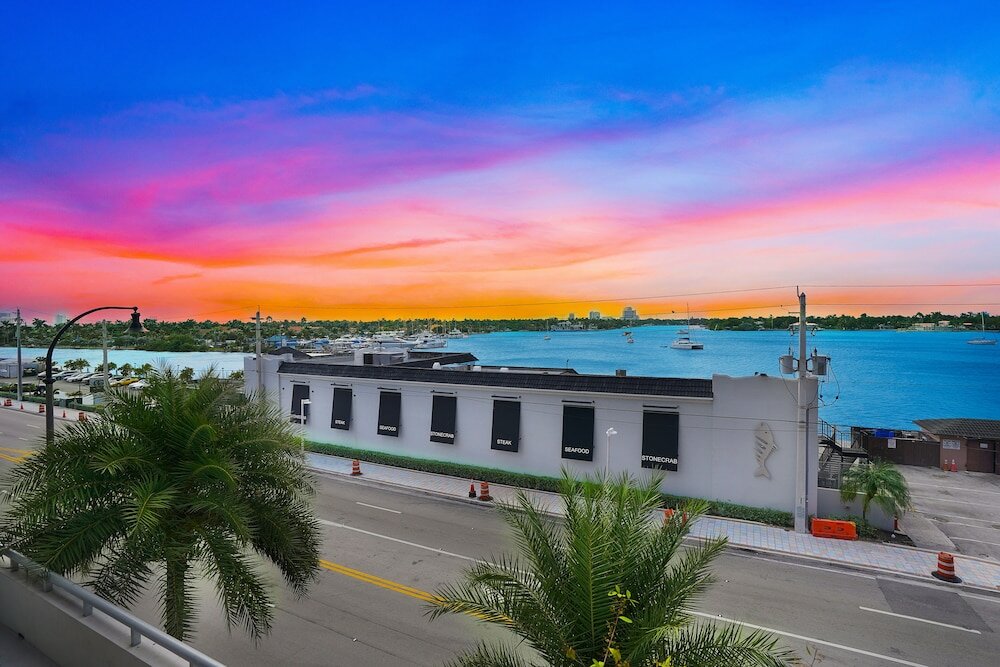 Фото Ch Luxury Condos & Studios On The Beach