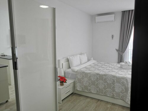 Гостиница Aqua Hotel & Apartments Batumi в Батуми