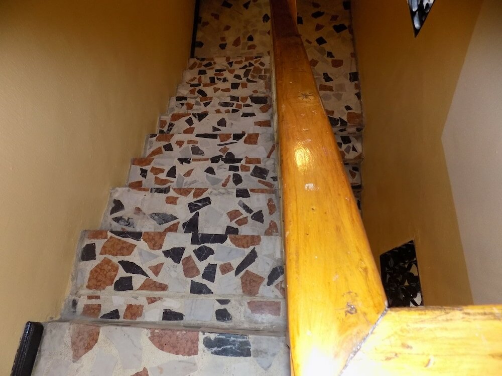 Фото Posh Apartments Bussiness Hotel