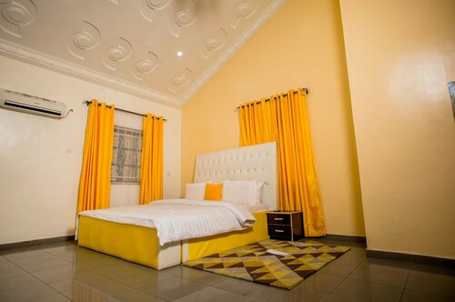 Гостиница Eclipse Hotel and Lounge в Порт-Харкорте