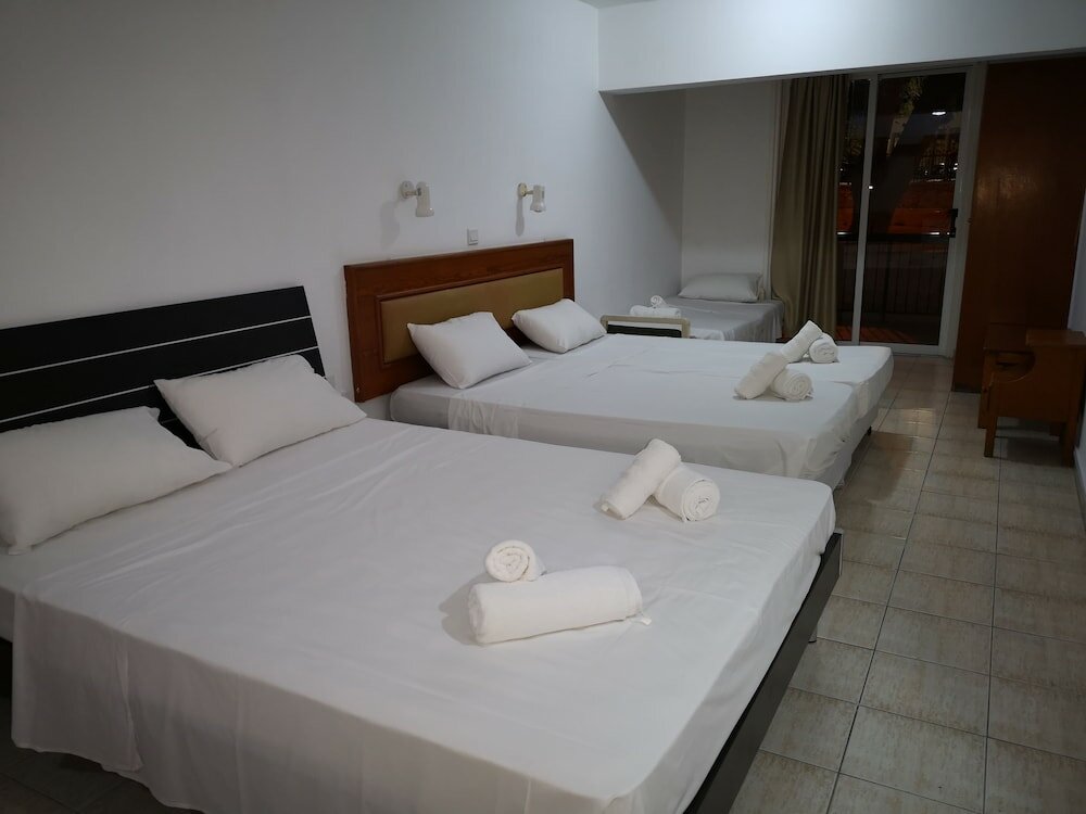 Фото Summer's Hotel Apartments