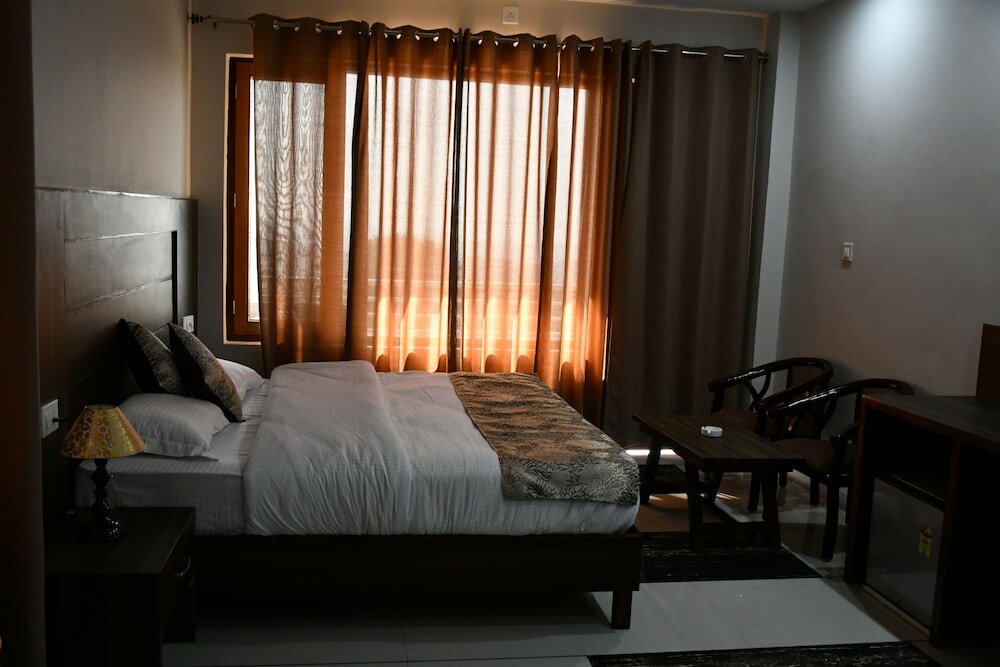 Фото отеля 2