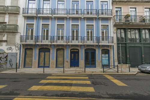High Ceiling Duplex Apt Cais do Sodre