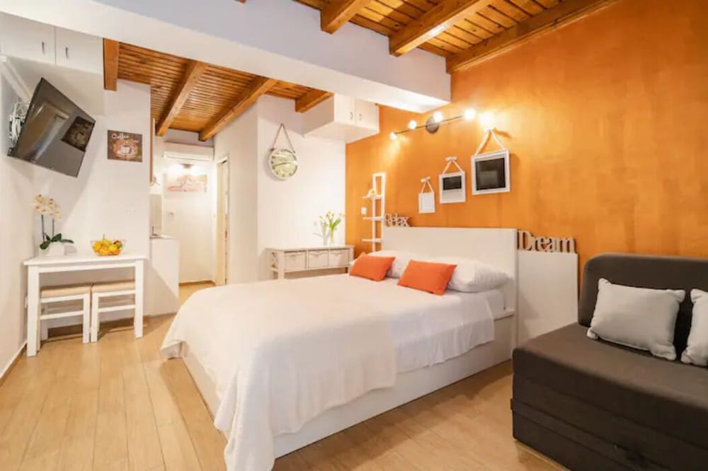 Фото Melek Accommodations