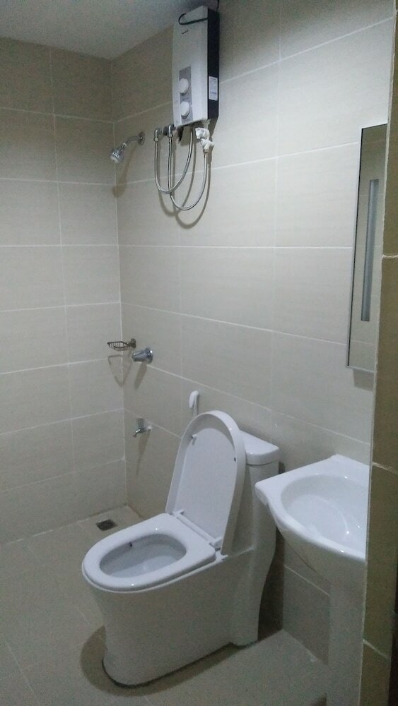 Фото Meaco Royal Hotel - Batangas City