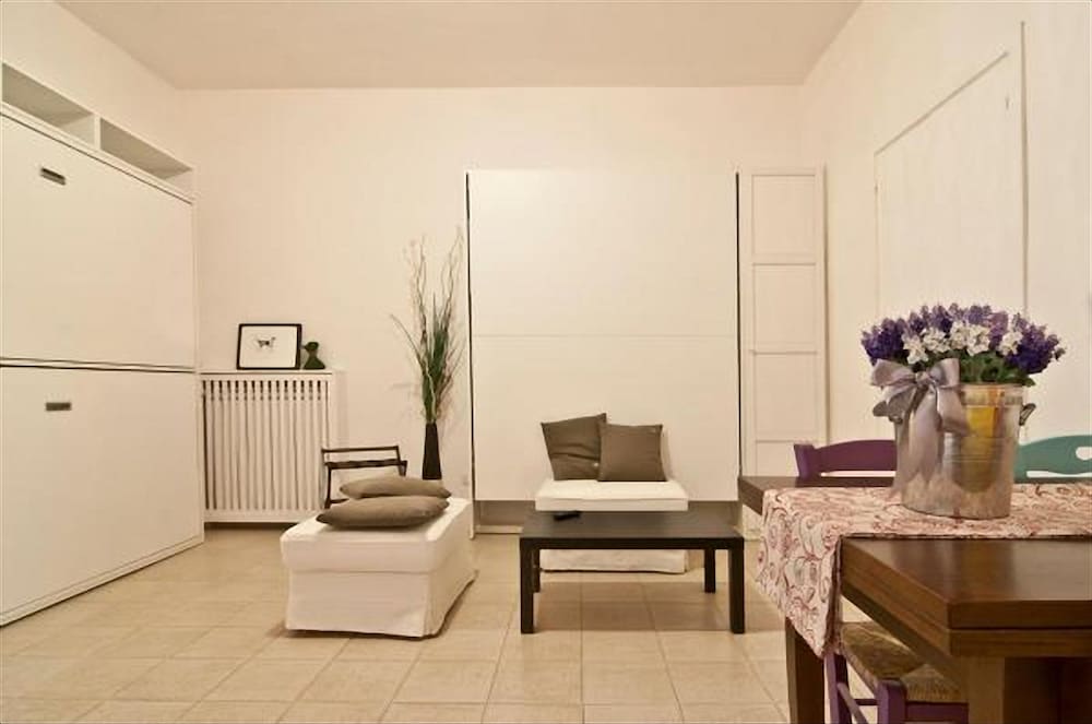 Фото Piazza Risorgimento Studio