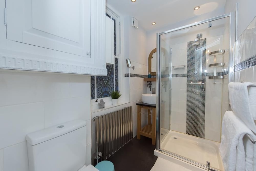 Фото Seafront Walk Garden Apartment