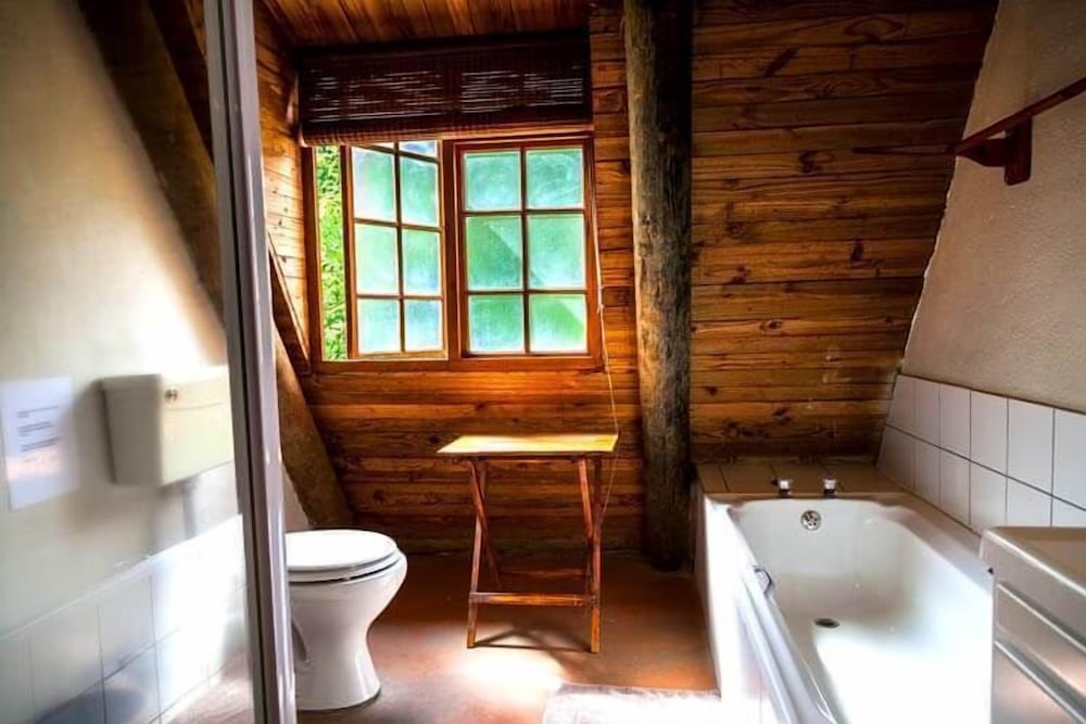 Фото Dwarsberg Trout Hideaway