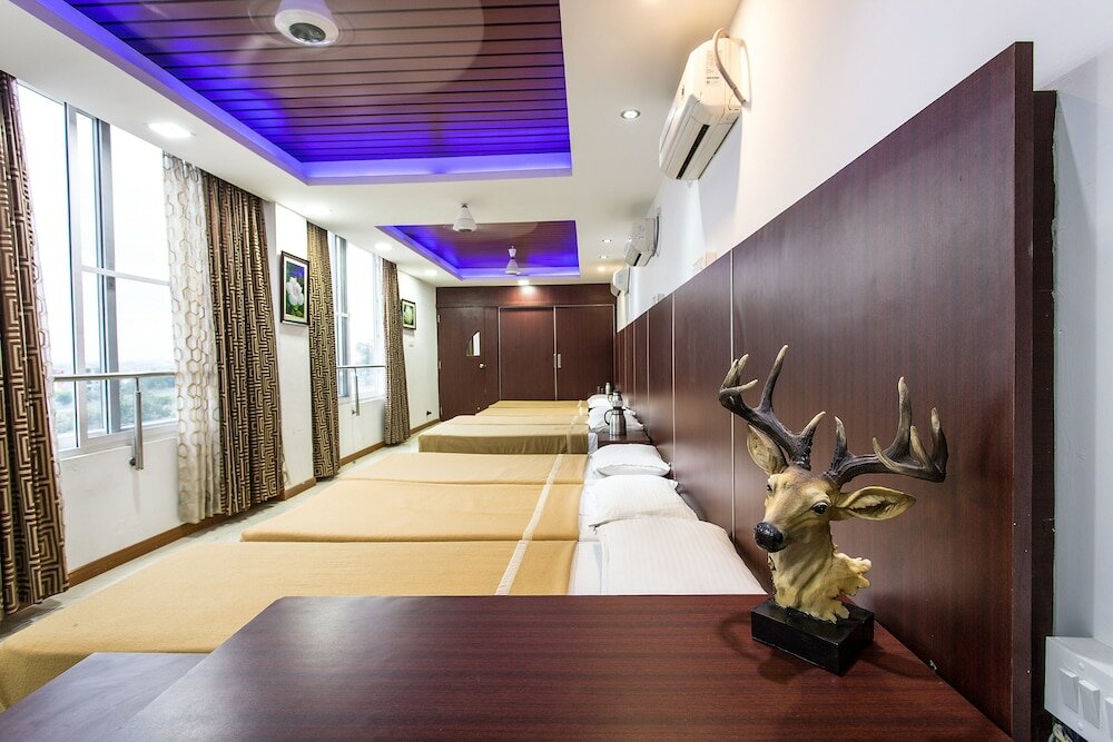 Фото Hotel Rajmahal Inn