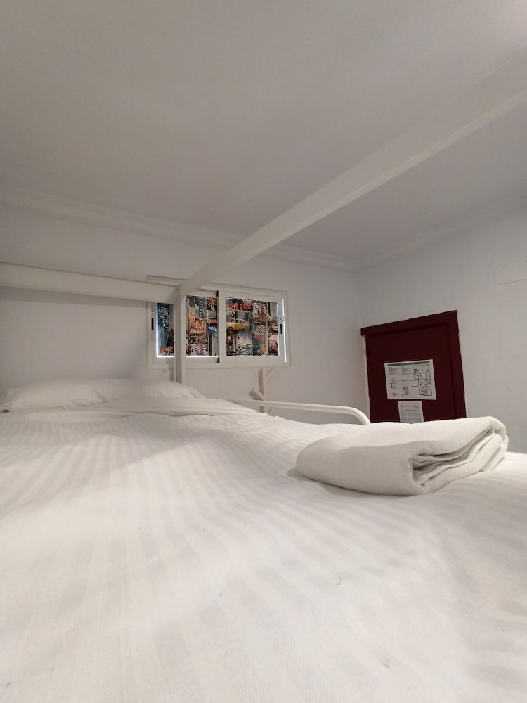 Фото Vivian's Guest House