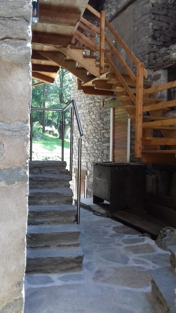 Фото Li Tzatagni