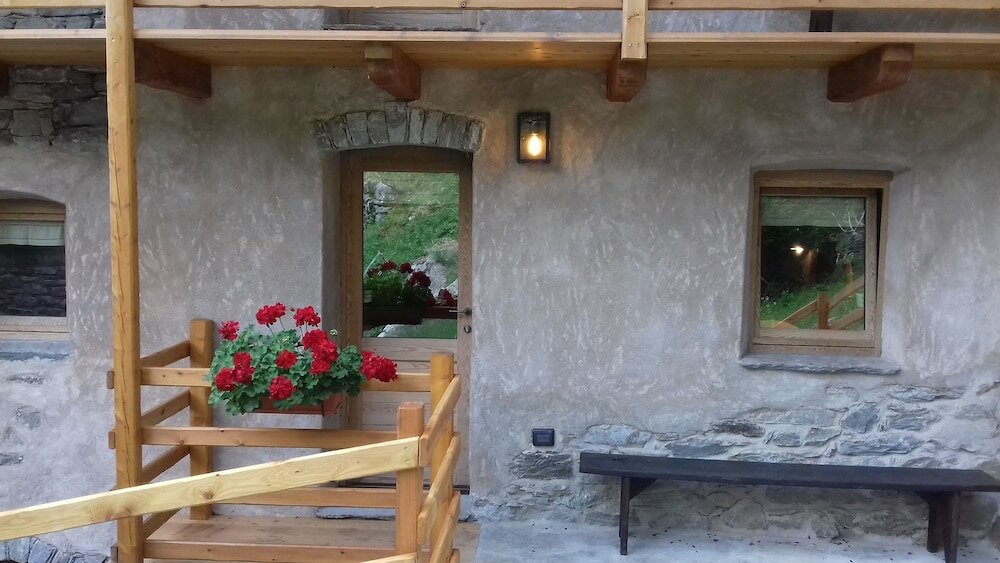 Фото Li Tzatagni