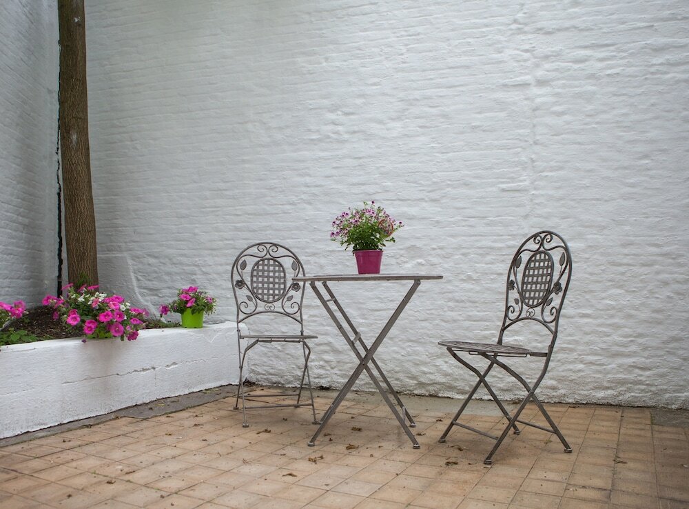 Фото B in Antwerp