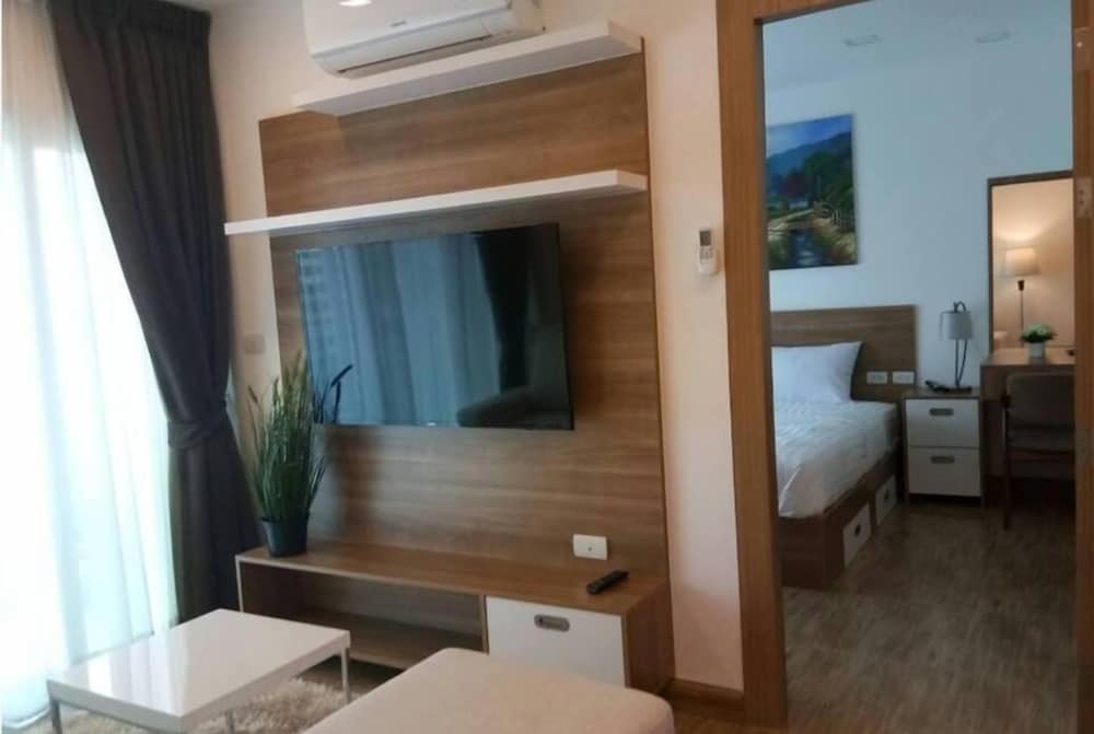 Фото Modern Condo Nai Harn Beach