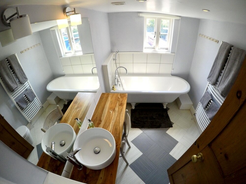 Фото Chaucers Retreat Vacation Home