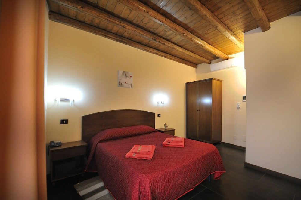 Фото Hotel Piccolo di Corduneanu Aurora