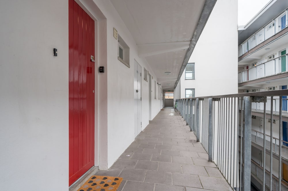 Фото Travelodge Belfast Central