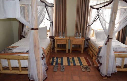 Гостиница Summit Safari Lodge