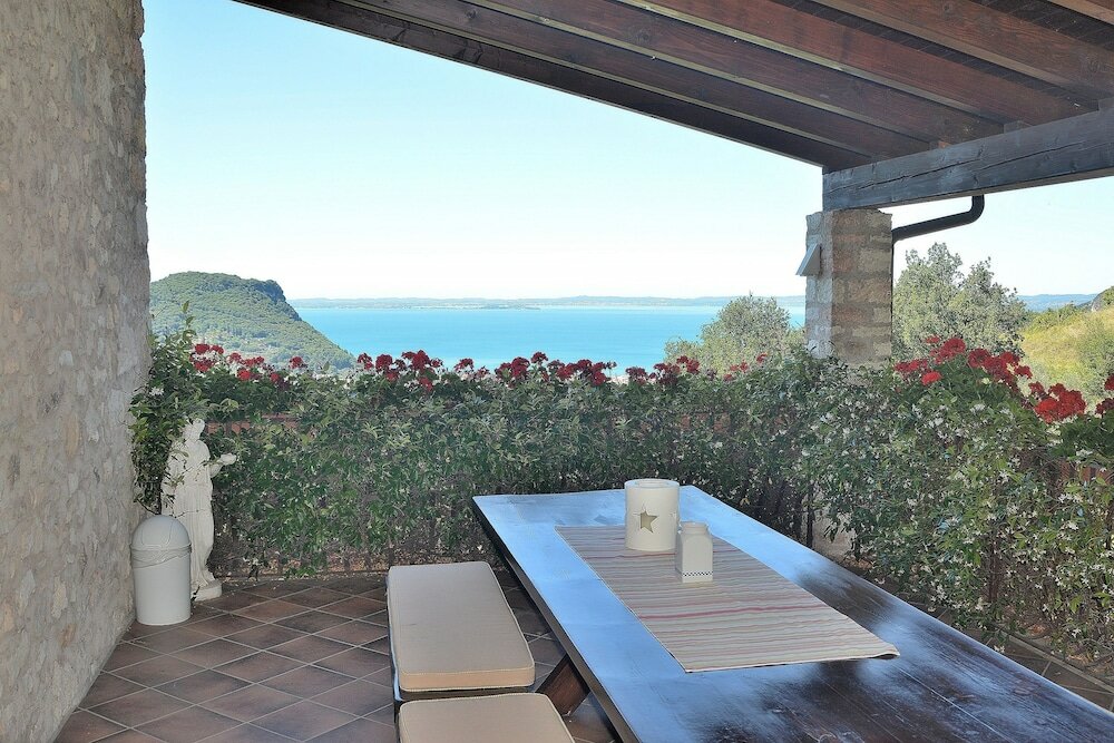 Фото Apartment With Pool Ai Pignoi 1st floor