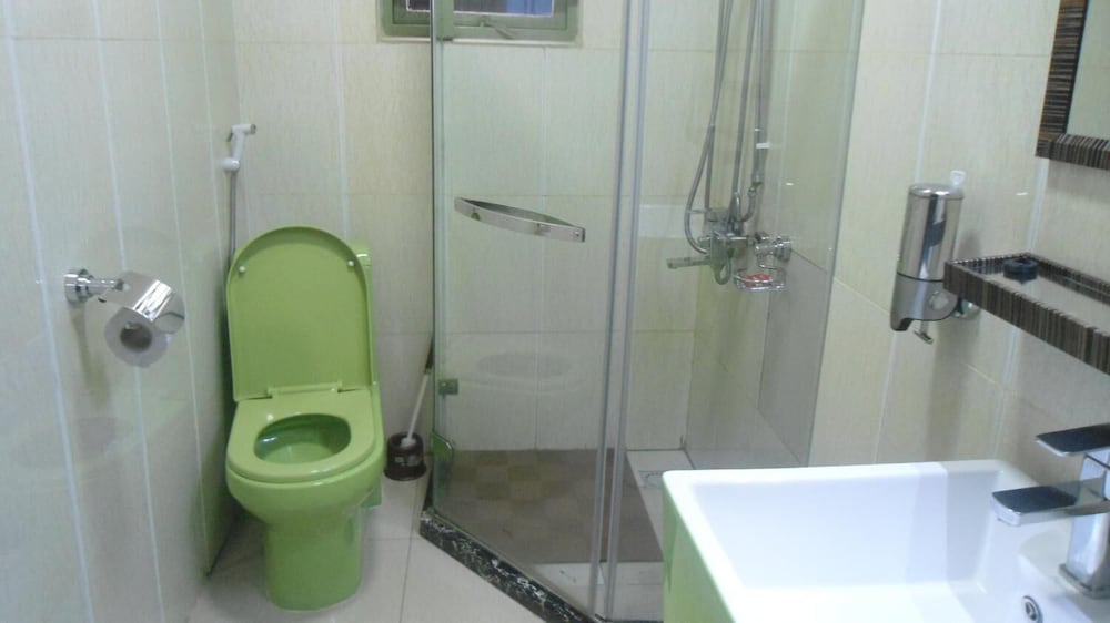 Фото Modern Villa Hotel