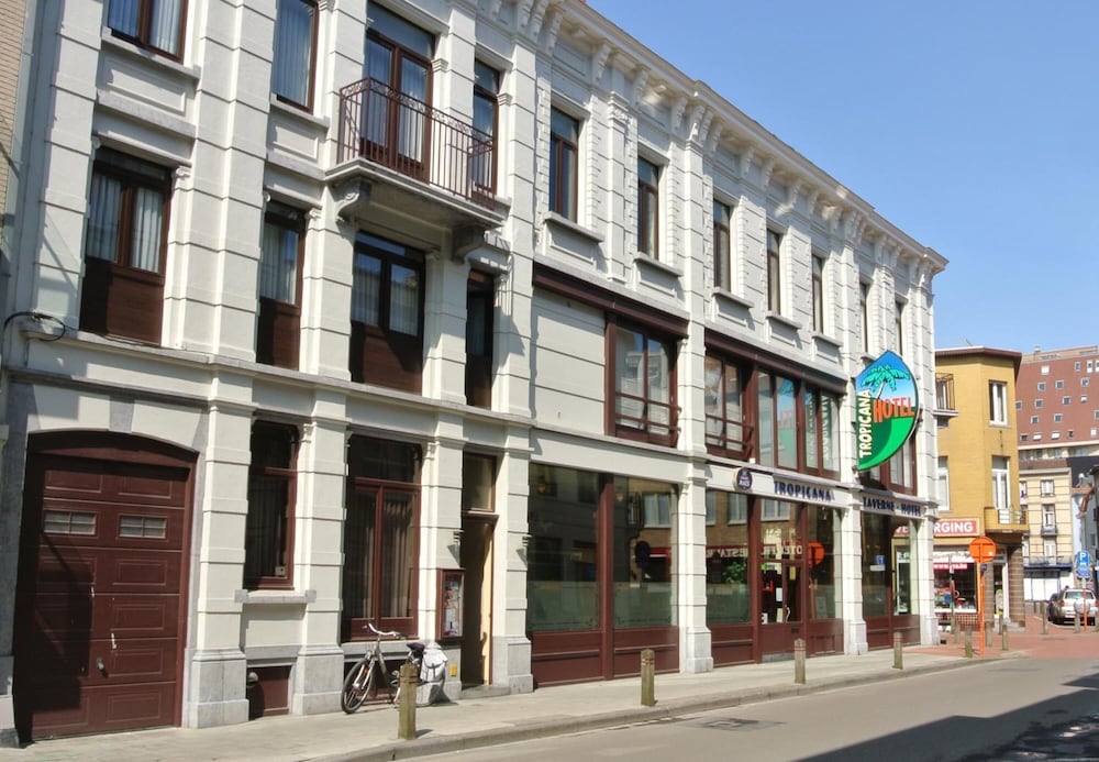 Фото отеля 1