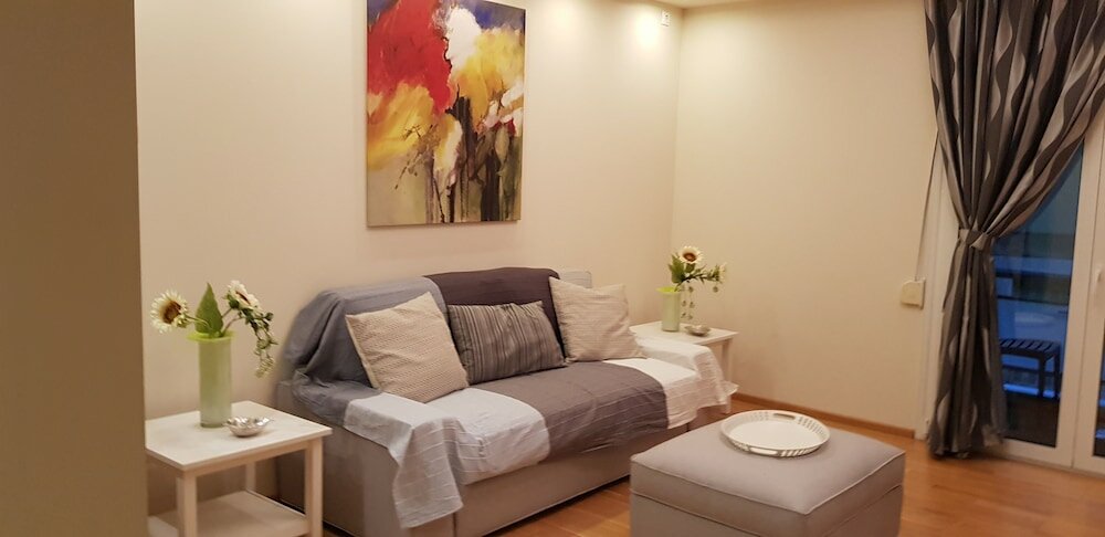 Фото Stylish Urban Apartment