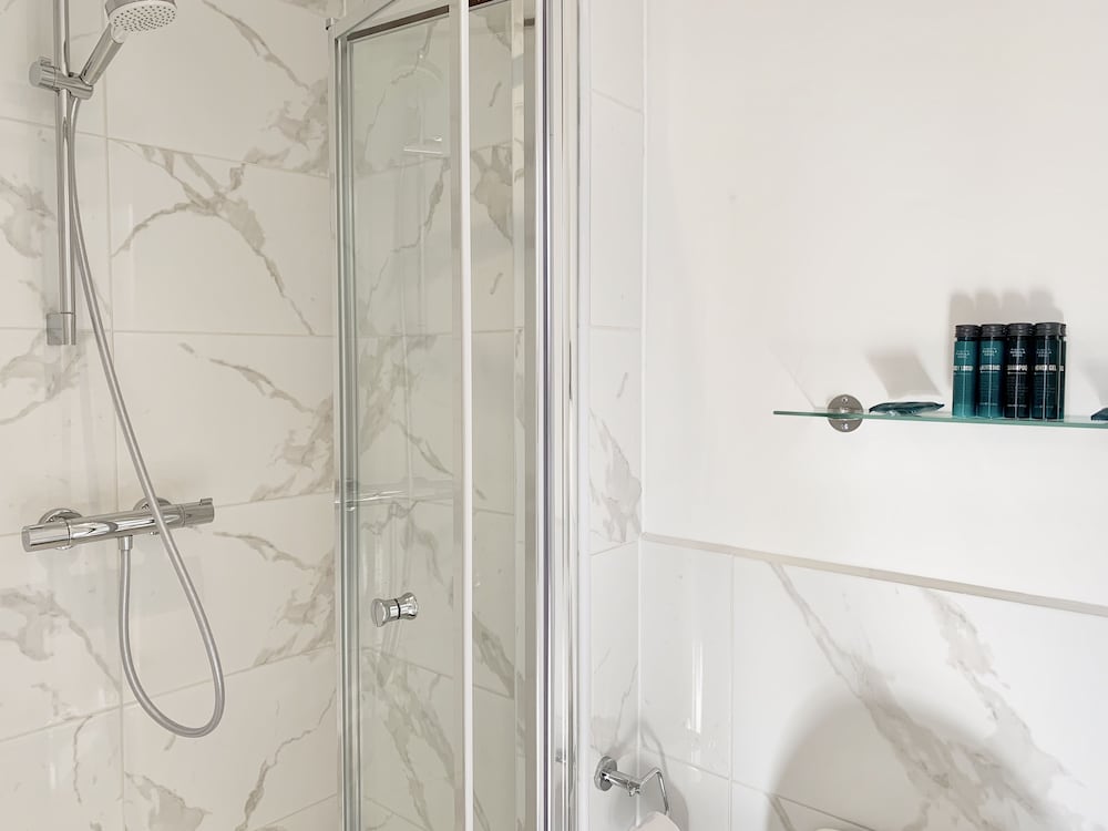 Фото Ifield Road