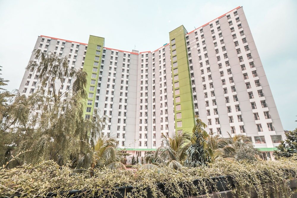 Фото Oyo 498 Green Lake View Ciputat Syariah