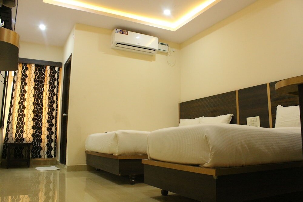 Фото Hotel Asian International