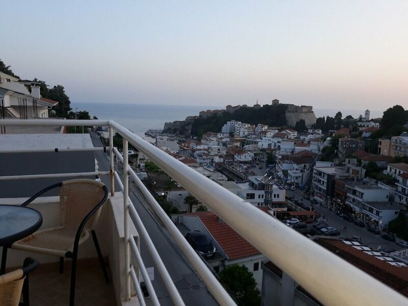 Гостиница Guest House Pipo в Улцине