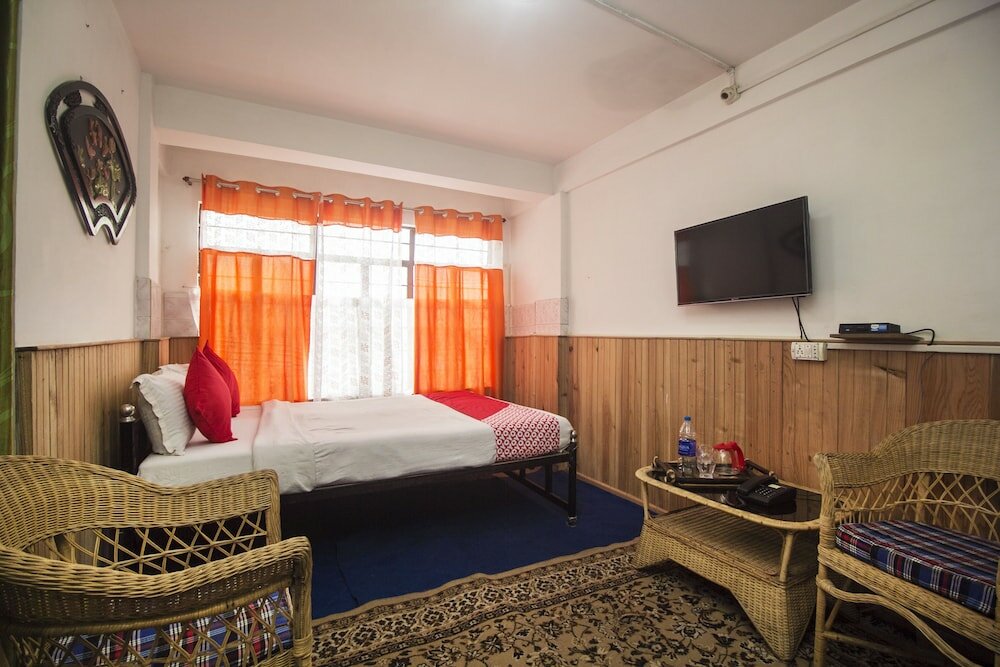 Фото Oyo 6519 Batasia Loop