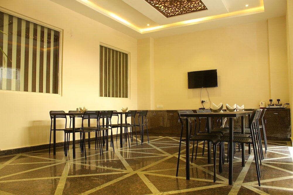 Фото Hotel Asian International