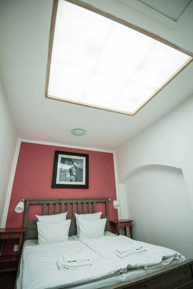 Фото Charles Bridge Hostel & Apartments