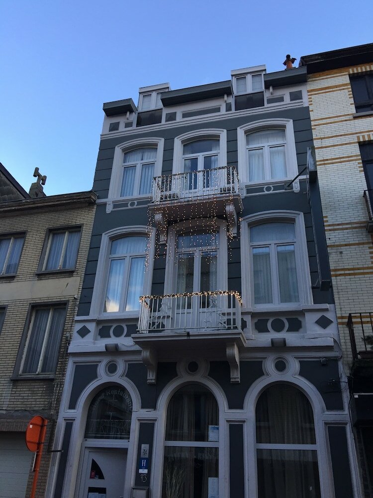 Фото отеля 1