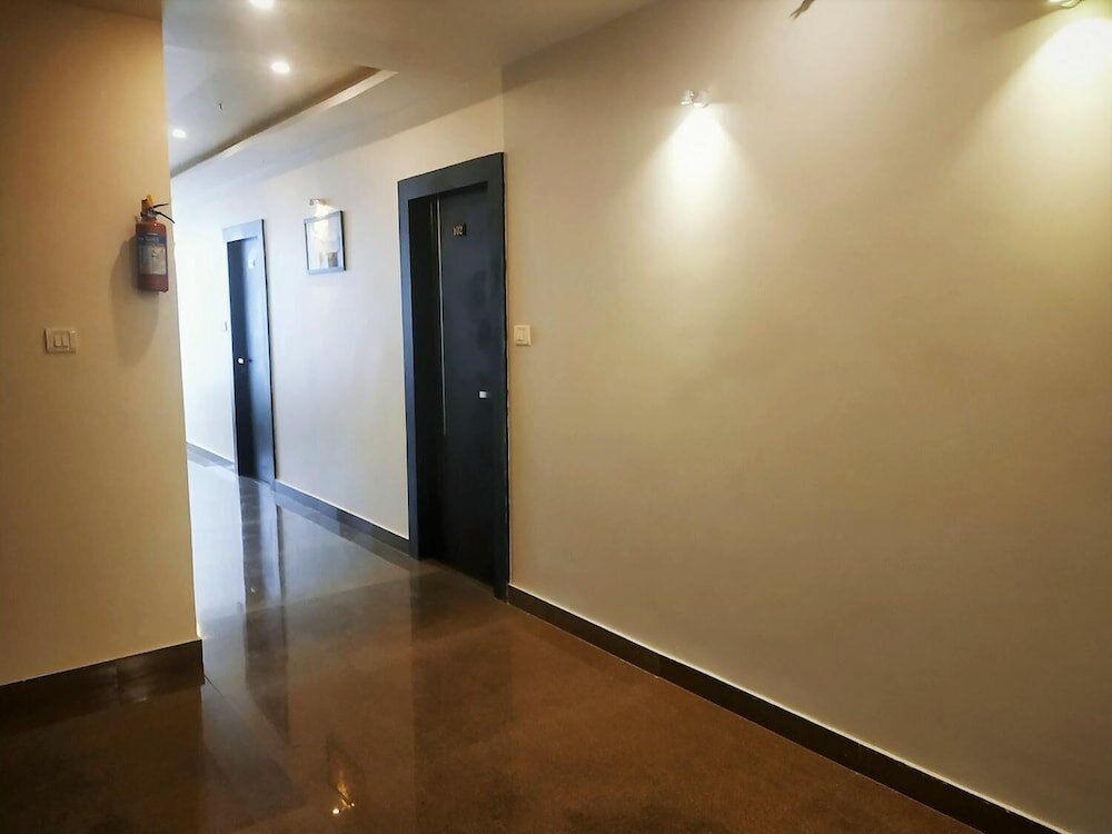 Фото Hotel Suryansh