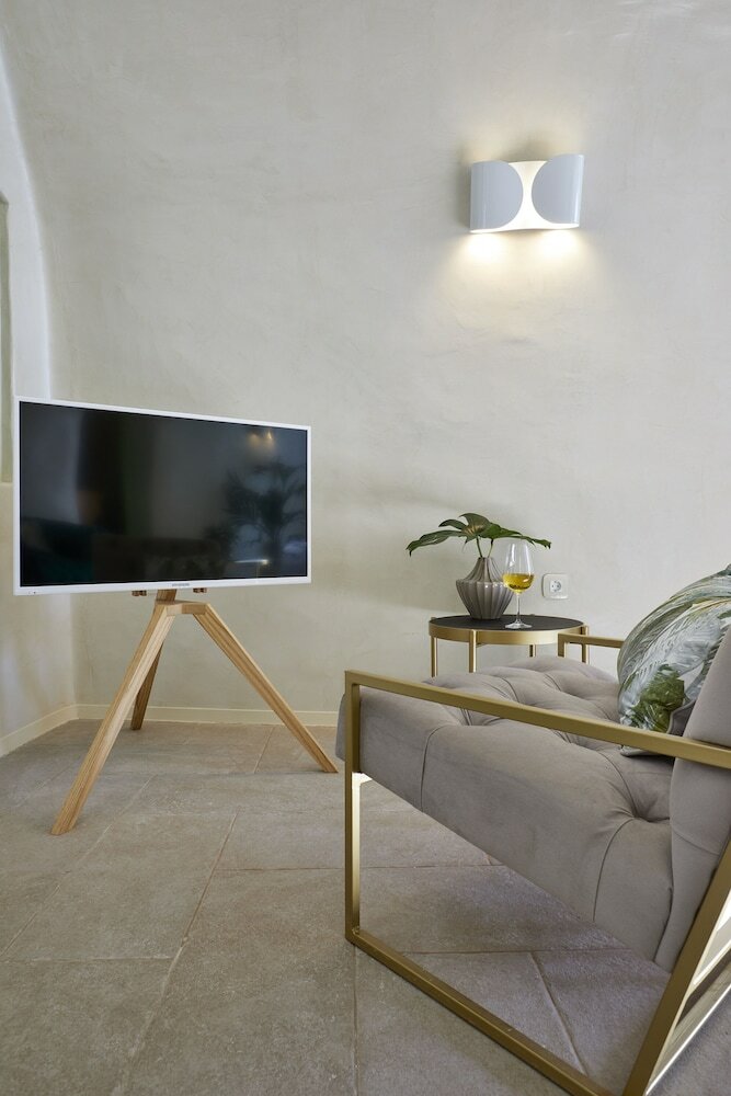 Фото Gitsa Cliff Luxury Villa