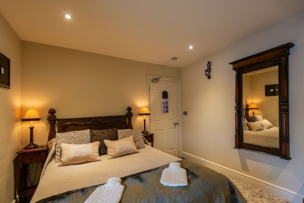 Фото The New White Lion