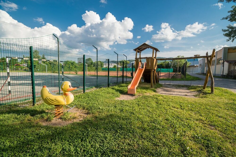 Фото Mobile Homes with Thermal Riviera Tickets in Terme Čatež