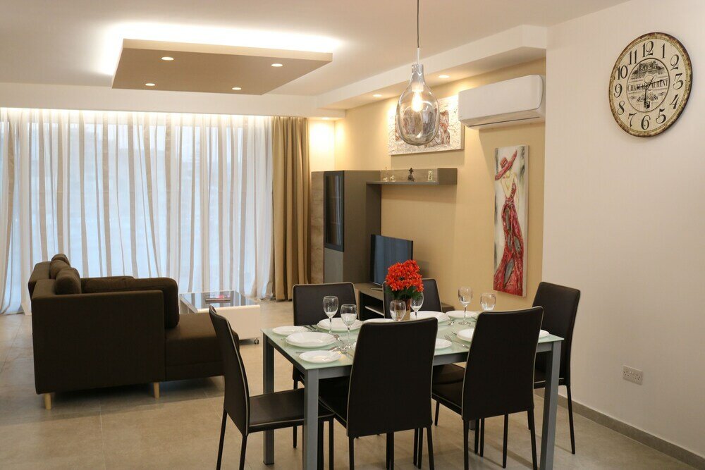 Фото Seaside Apartment