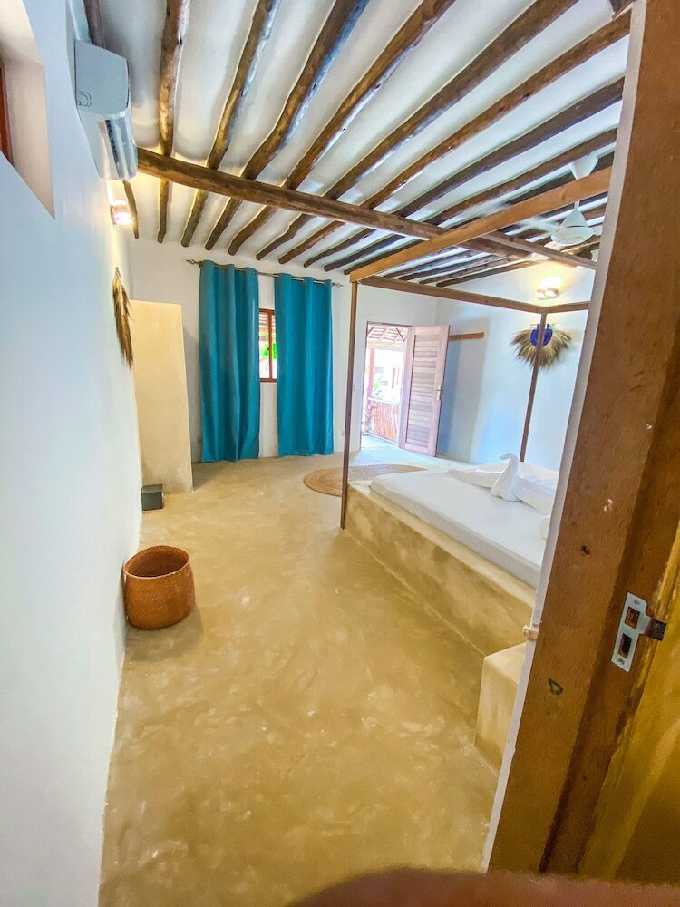 Фото Ananda Beach Hotel