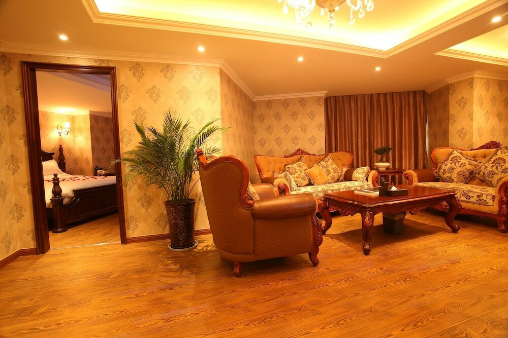 Фото Jiali Holiday Inn Wanhe Branch