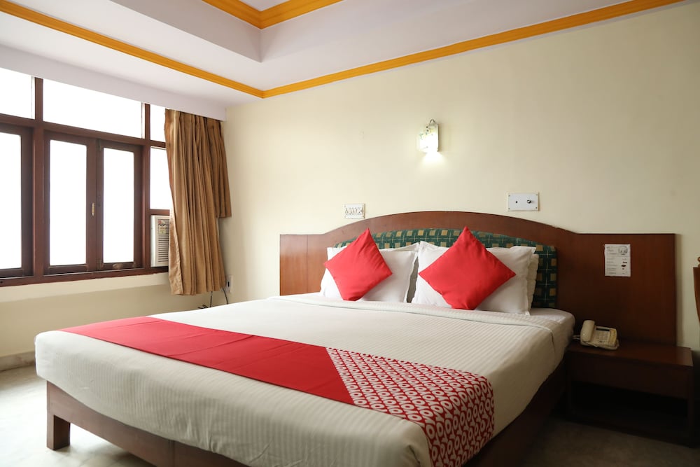 Фото Oyo 16260 Hotel Sunny International