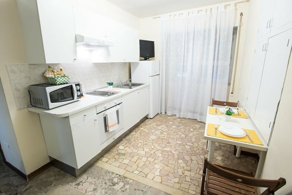 Фото Studio Hosts 2 VIA San Gervasio Flat in Bo