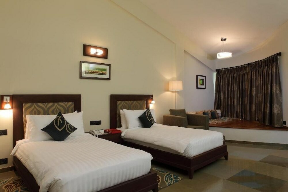 Фото Gulmohar Greens - Golf & Country Club