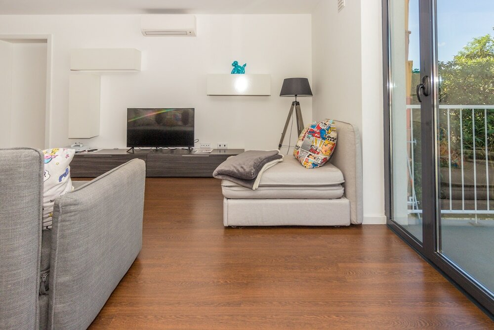 Фото Guest H4u Bonjardim Pop Art City Center